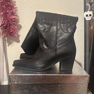 Black Western Block Heel Ankle Boots